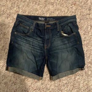 Boyfriend Short